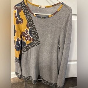 Gray and Yellow Women's Top